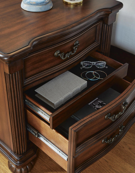 Lavinton Bedroom Set - In Home Furniture (San Antonio, TX)
