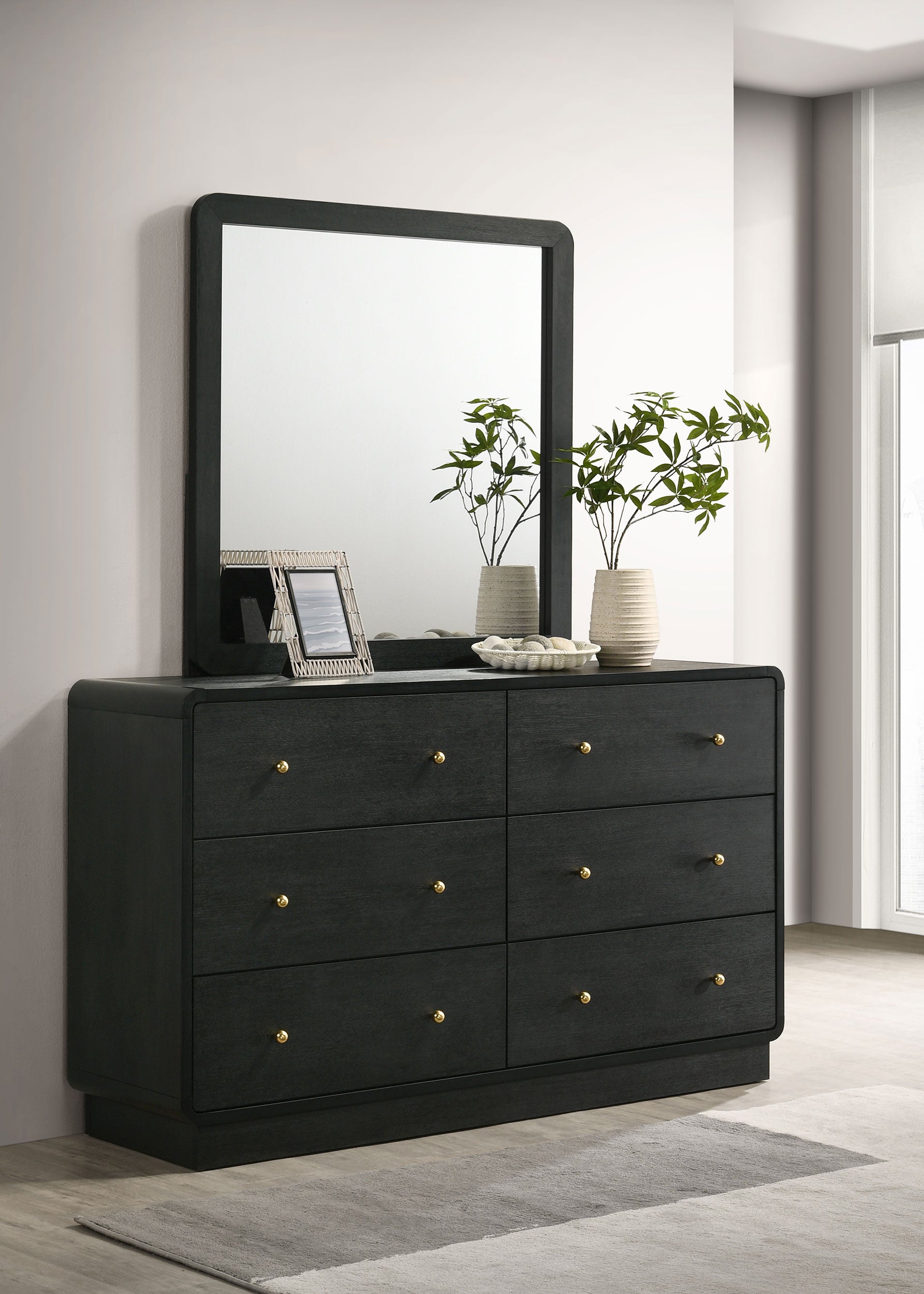 Cavelle Dresser with Mirror Cavelle Dresser with Mirror