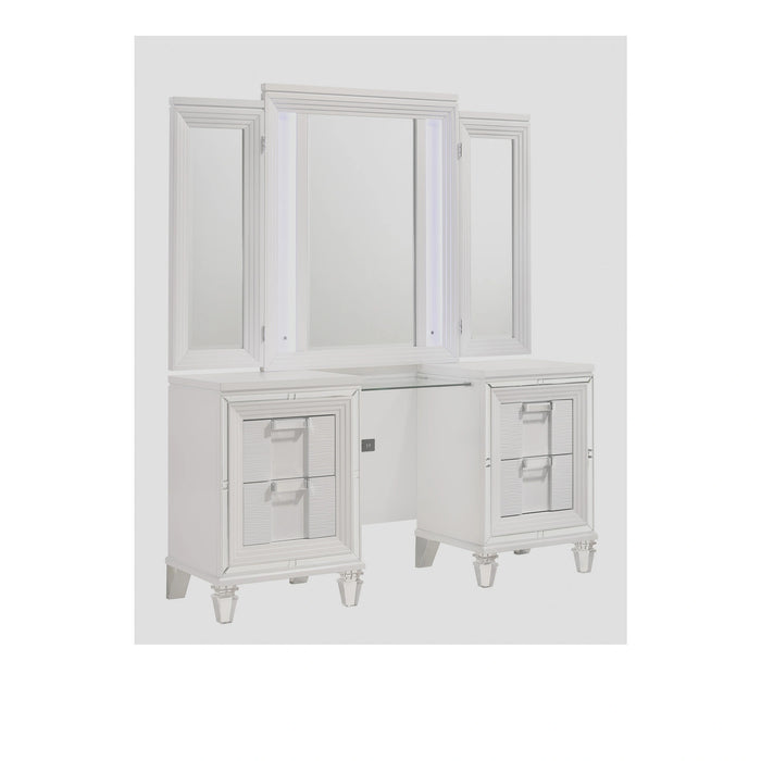 Twenty Nine 3PC Dressing Set in White