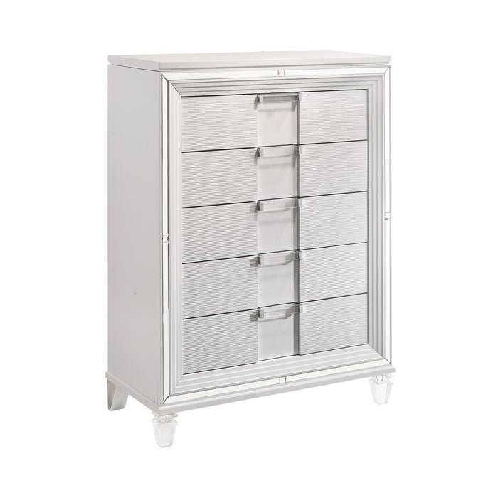 Twenty Nine Chest White