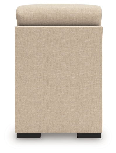 LadyMae Sectional with Chaise - In Home Furniture (San Antonio, TX)