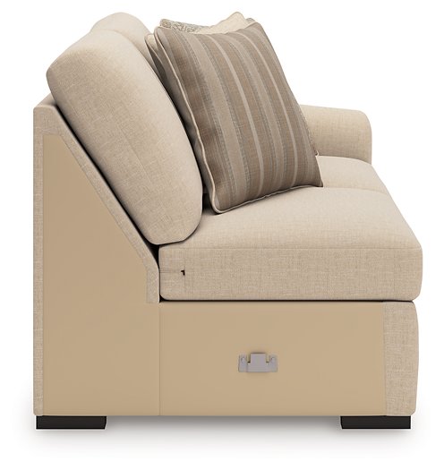 LadyMae Sectional with Chaise - In Home Furniture (San Antonio, TX)