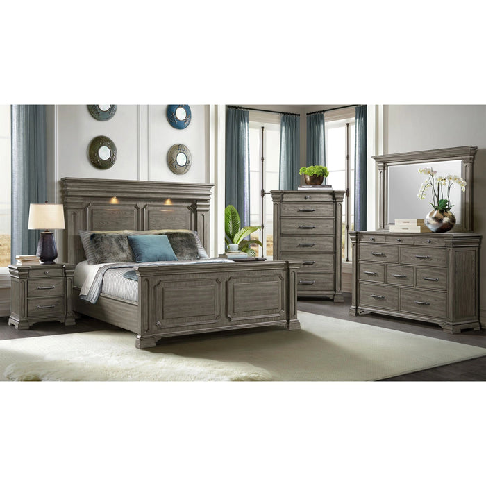 Kings Court 10-Drawer Dresser