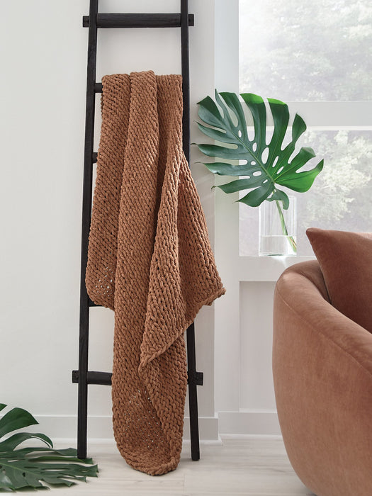 Chaddon Throw - In Home Furniture (San Antonio, TX)