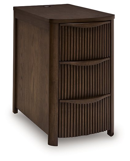 Camdill Chairside End Table - In Home Furniture (San Antonio, TX)