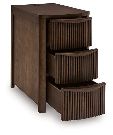 Camdill Chairside End Table - In Home Furniture (San Antonio, TX)