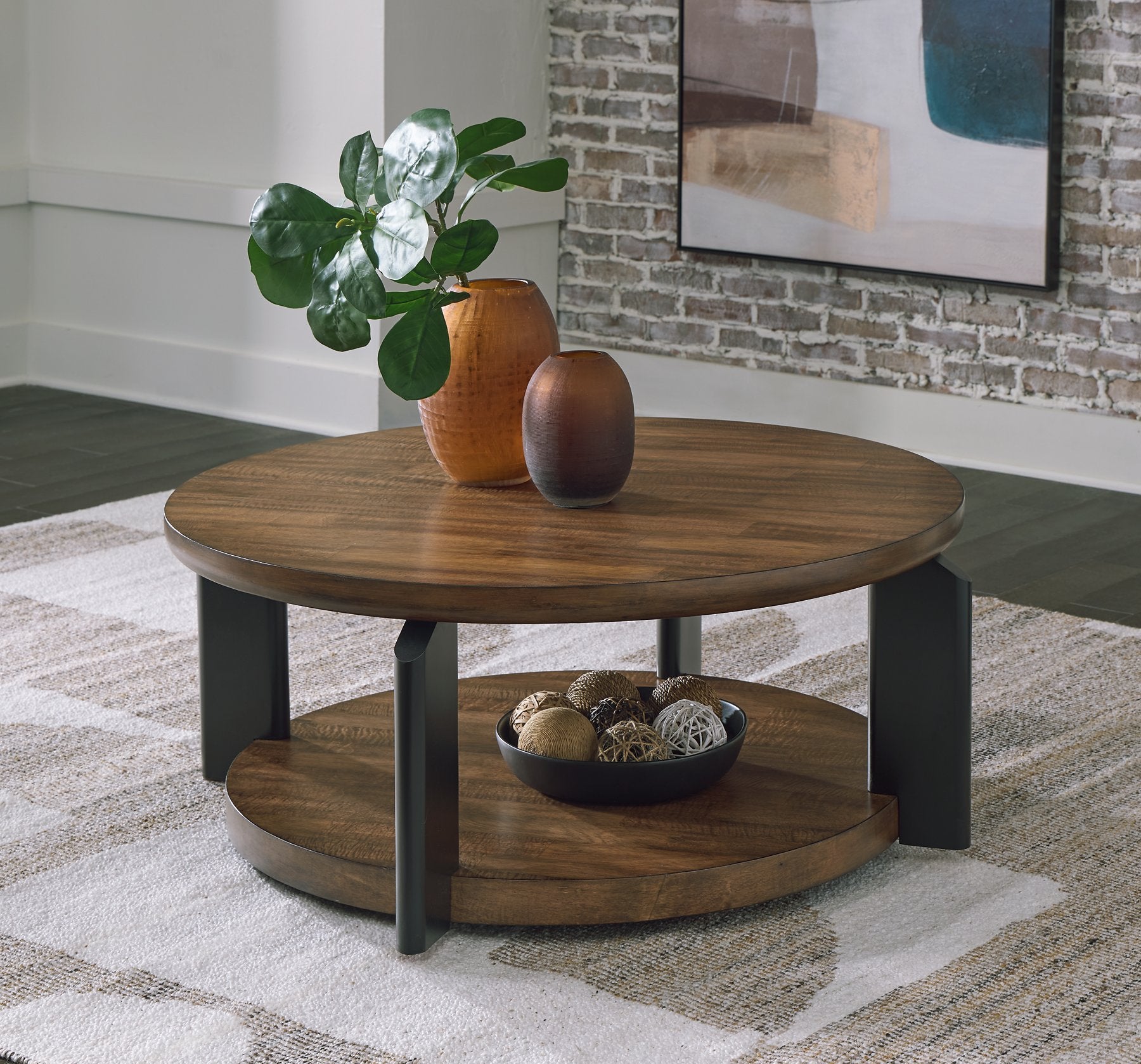 Kraeburn Coffee Table | In Home Furniture (San Antonio, TX)