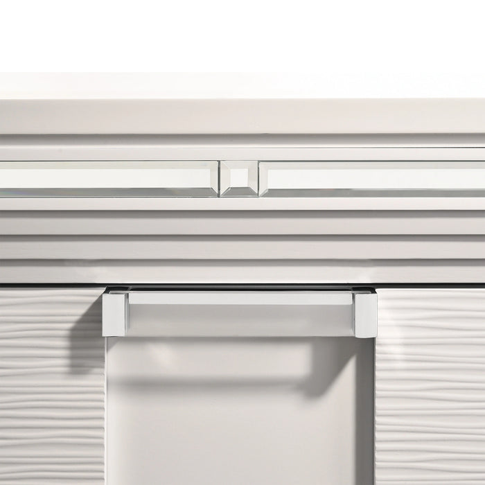 Twenty Nine Chest White